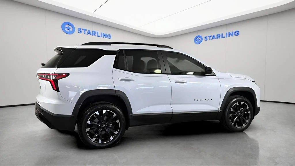 Used 2026 Polar White Tricoat Chevrolet RS image 10