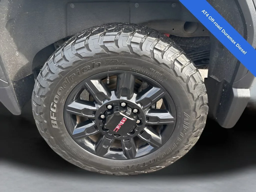 Used 2024 Summit White GMC AT4 image 39