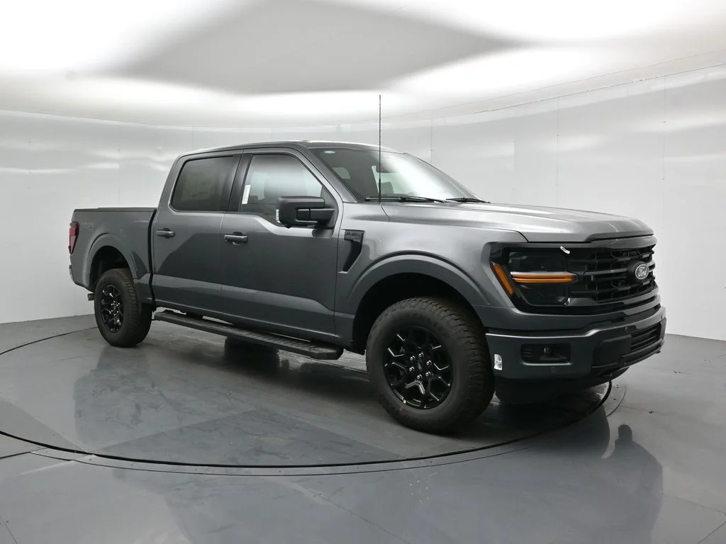 New 2026 Carbonized Gray Metallic Ford XLT image 22