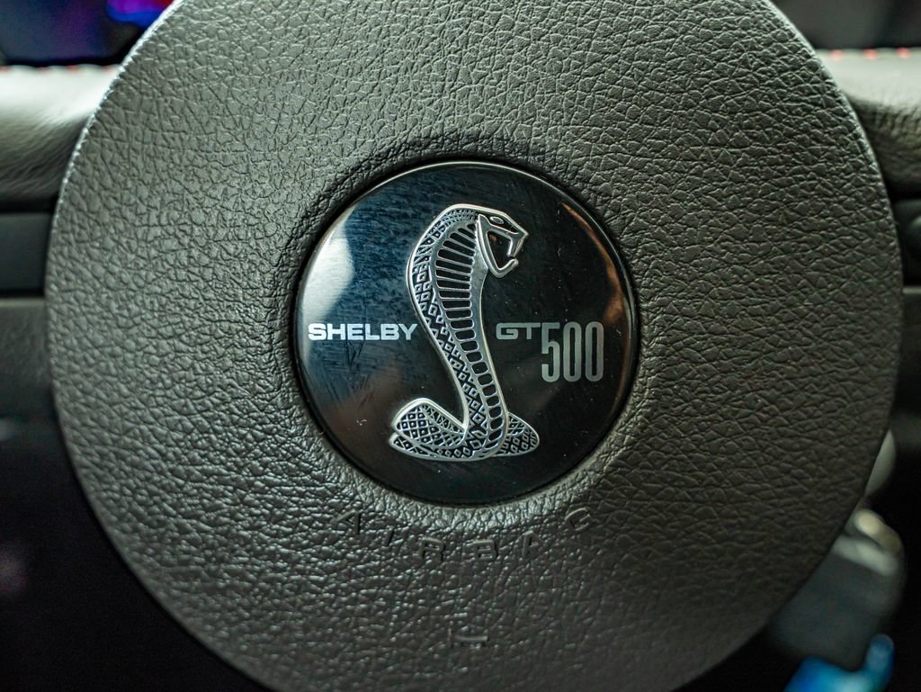 Used 2009 Vapor Silver Clearcoat Metallic Ford Shelby GT500 image 27