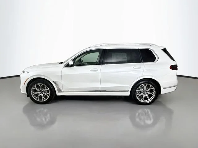 New 2027 Mineral White Metallic BMW xDrive40i image 4