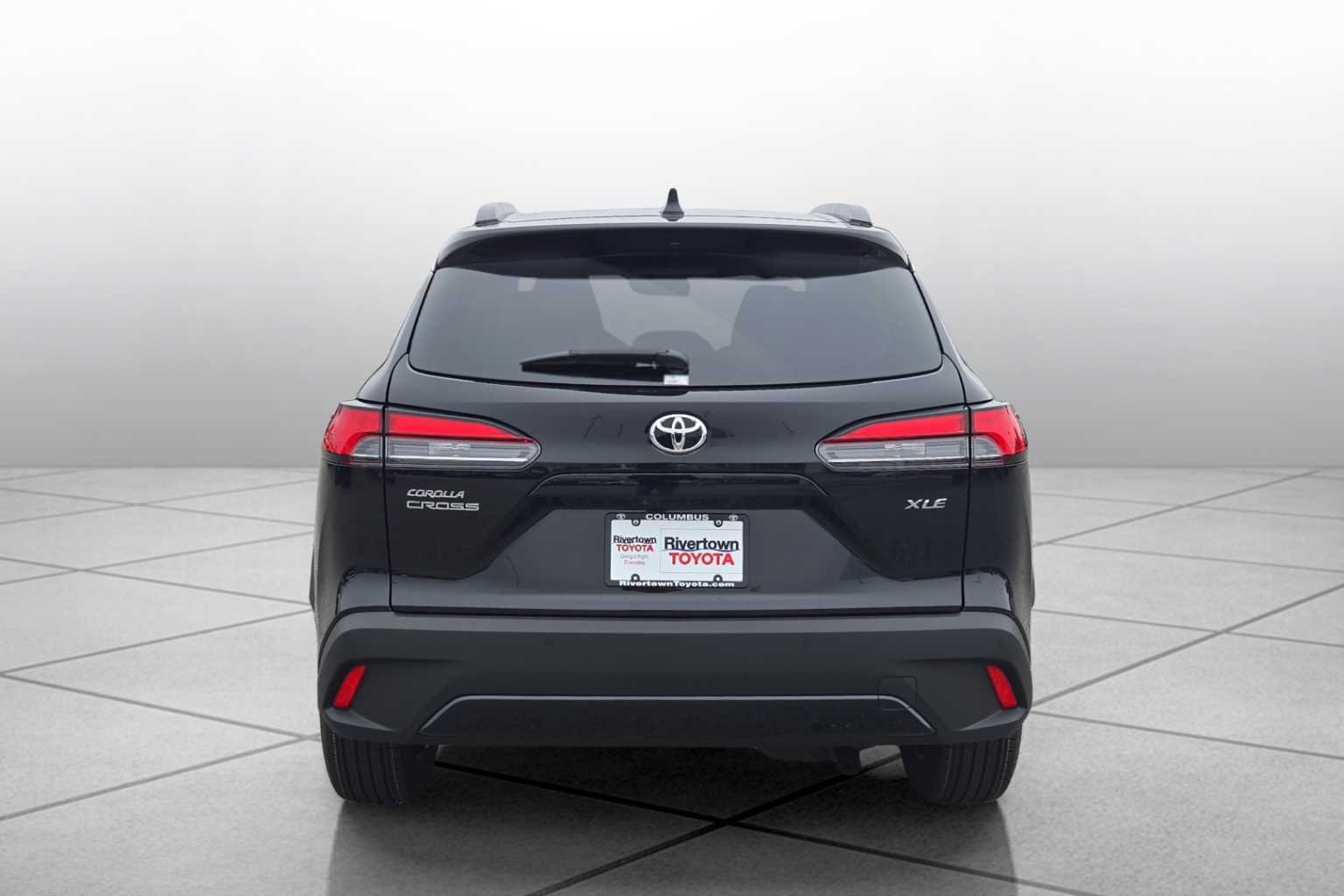New 2026 Jet Black Toyota XLE image 4