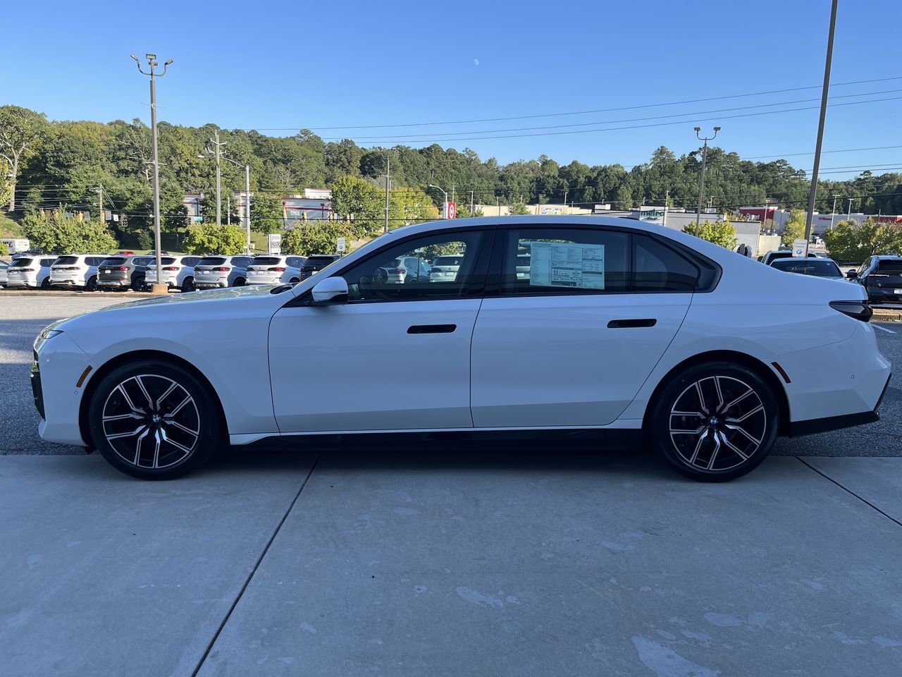 2025 BMW i7 50 - Photo 5