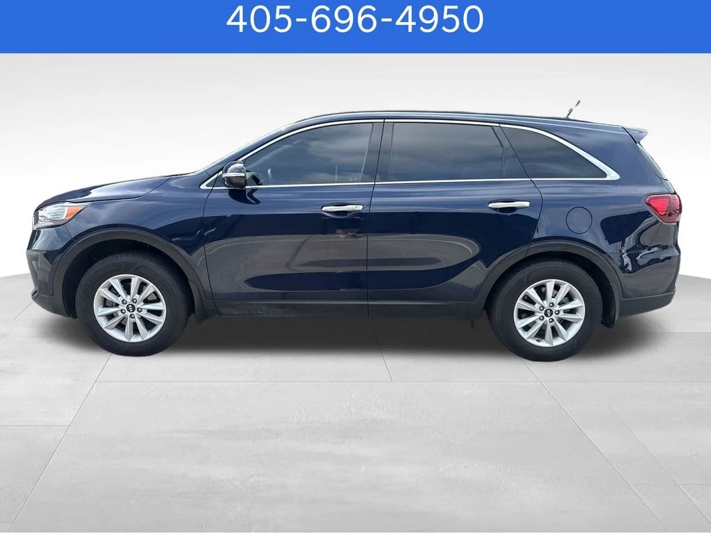 Pre-Owned 2020 Kia Sorento LX