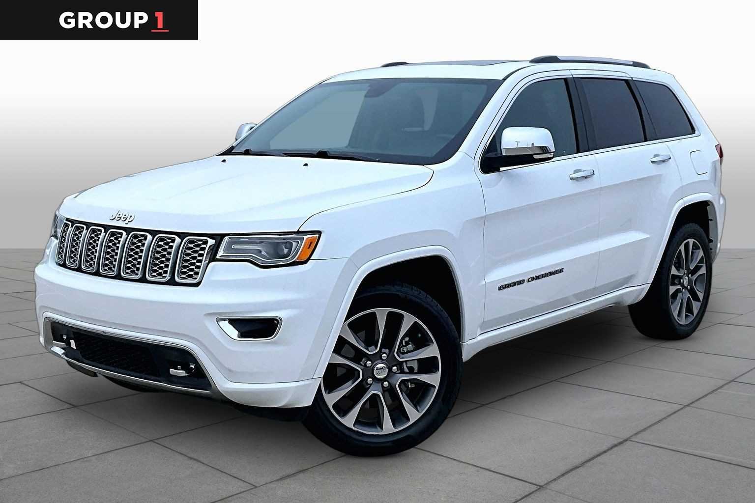 2017 Jeep Grand Cherokee Overland 4WD's photo