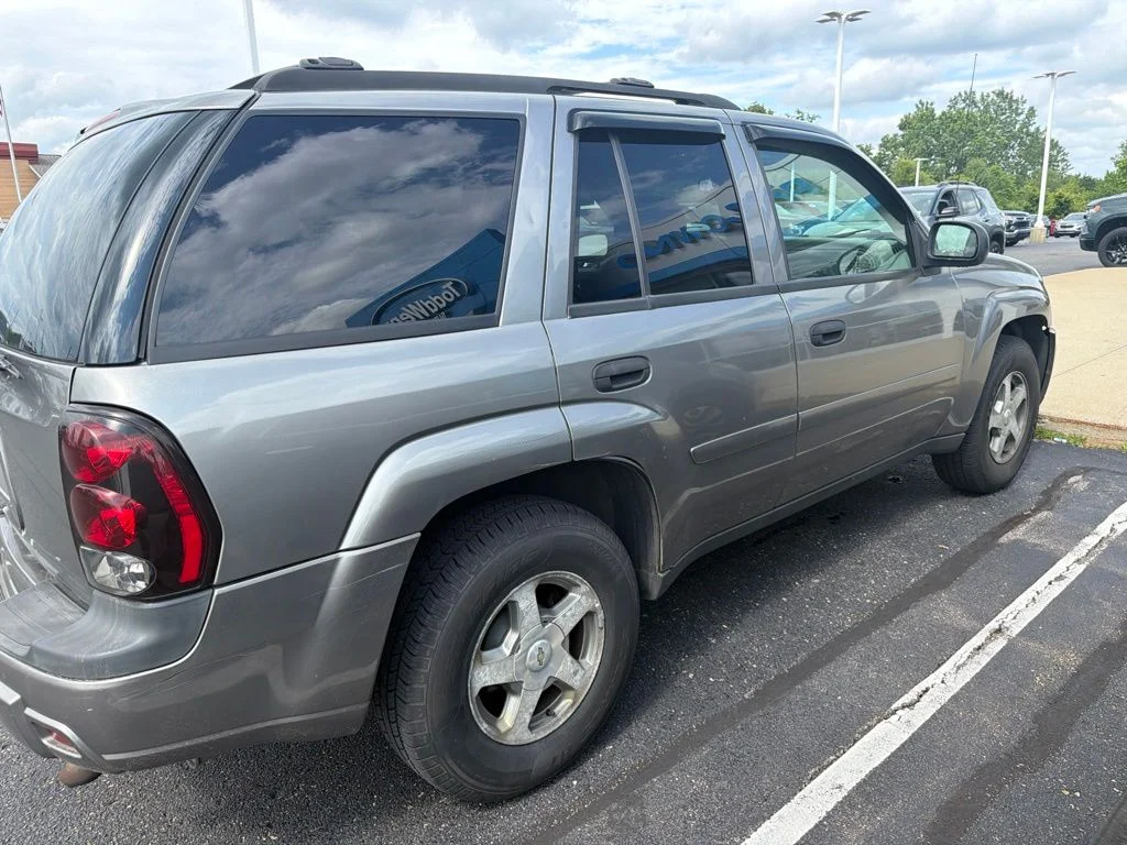Used 2006 Gray Chevrolet LS image 11