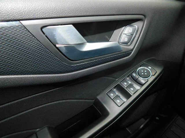 New 2026 Agate Black Metallic Ford ST-Line image 26