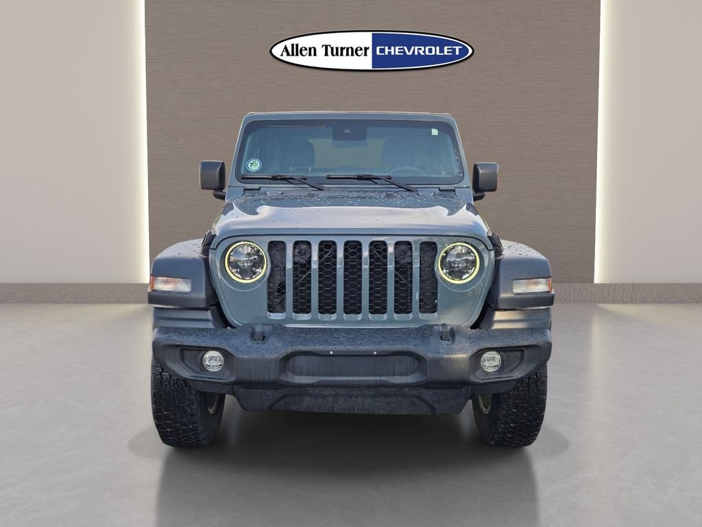 Used 2024 Gray Jeep Sport S image 3