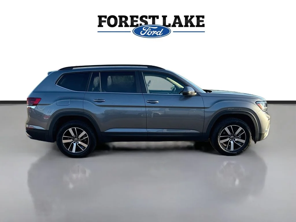 Used 2023 Platinum Gray Metallic Volkswagen 2.0T SE image 8