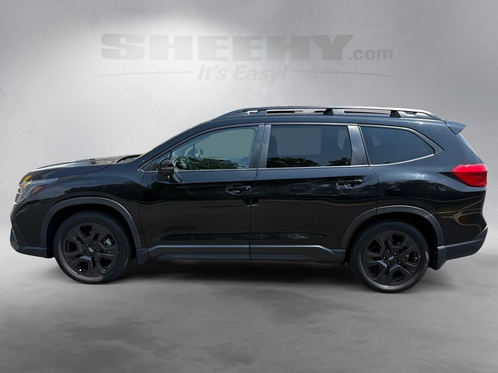 Used 2023 Black Subaru Onyx Edition image 16