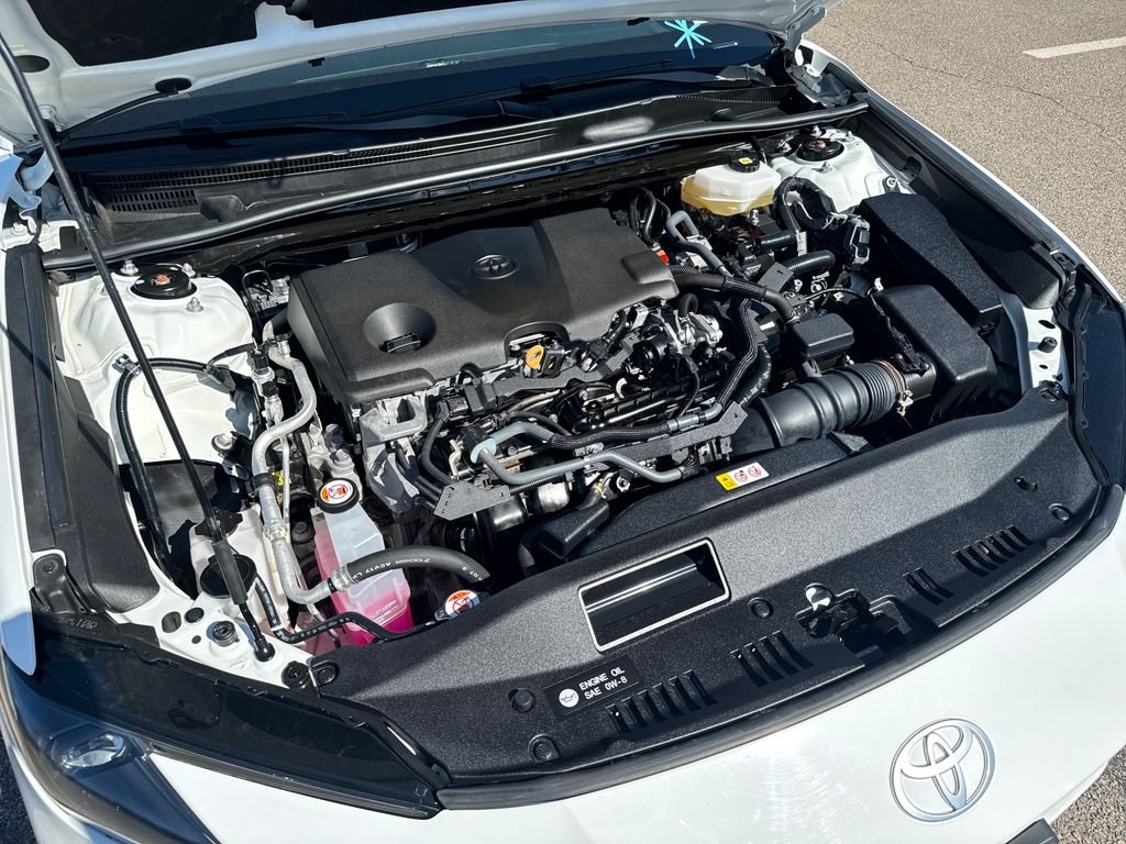Used 2025 White Toyota LE image 44