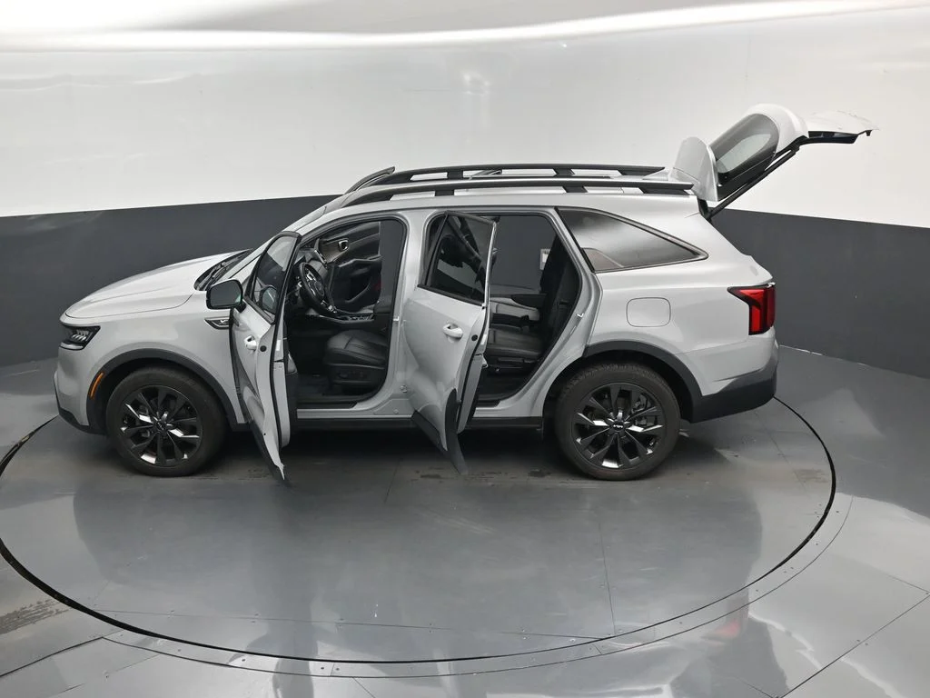 Certified Used 2022 Gray Kia X-Line EX image 17