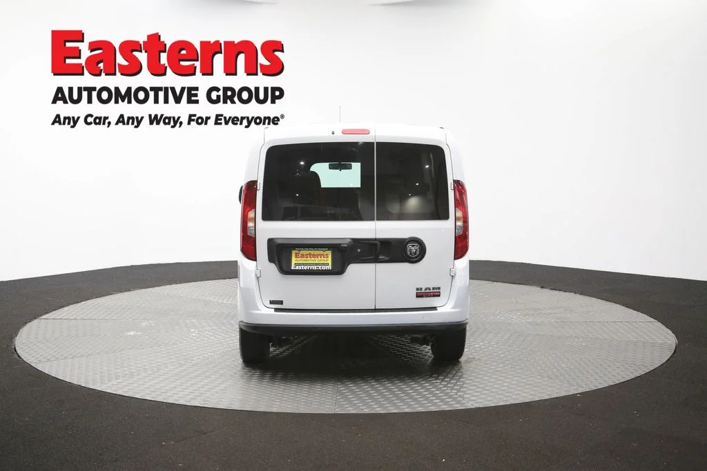 Used 2022 White Ram Base image 35