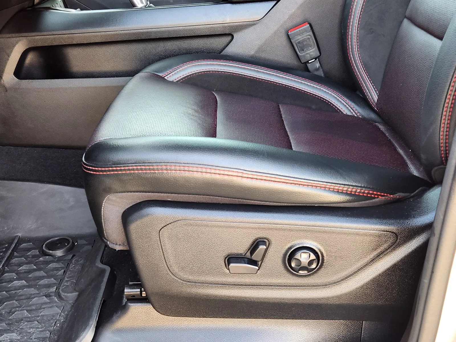 Used 2025 Beige Ram Rebel image 24