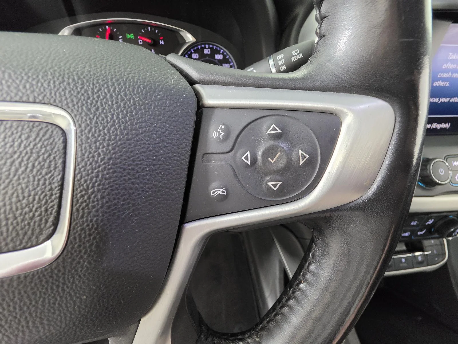 Used 2020 Smokey Quartz Metallic GMC SLE image 15