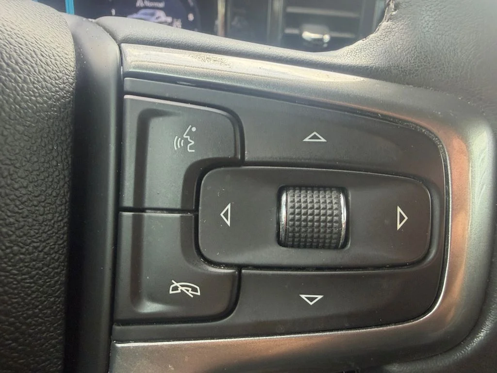 Used 2024 Lakeshore Blue Metallic Chevrolet RST image 23