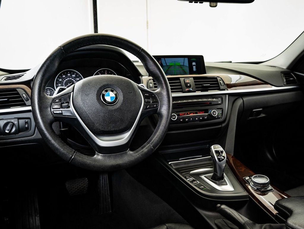 Used 2014 Glacier Silver Metallic BMW 328d xDrive image 4
