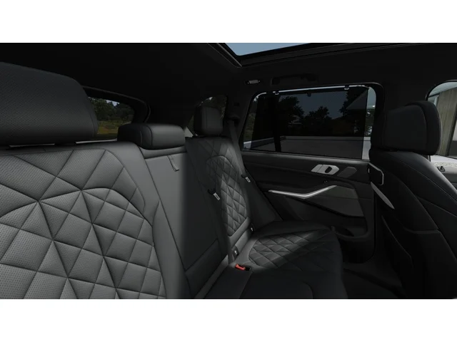 Used 2026 Black BMW xDrive40i image 12