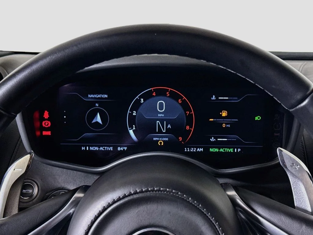 Certified Used 2023 McLaren Orange McLaren  image 11