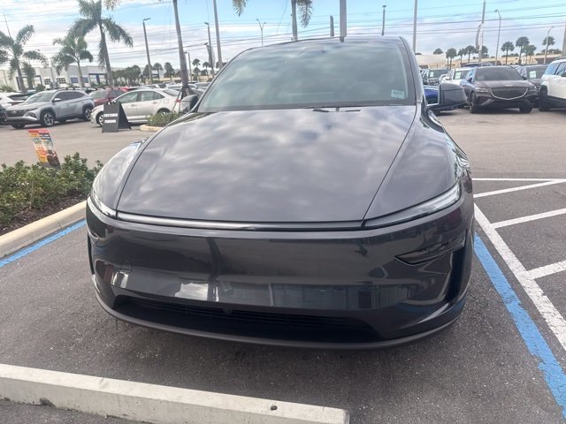 Used 2026 Green Tesla  image 2