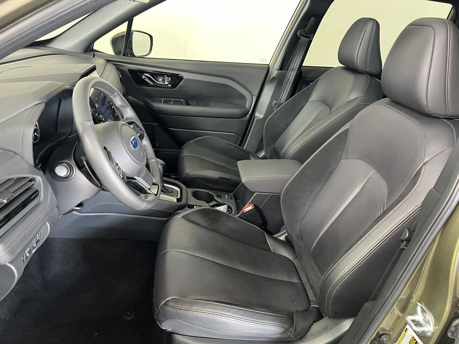 Used 2025 Autumn Green Metallic Subaru Touring image 11