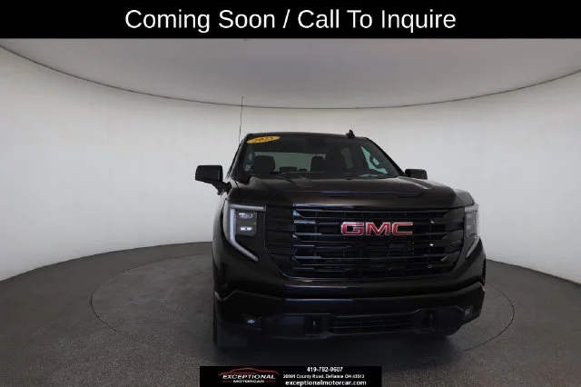 Used 2025 Black GMC Elevation image 29