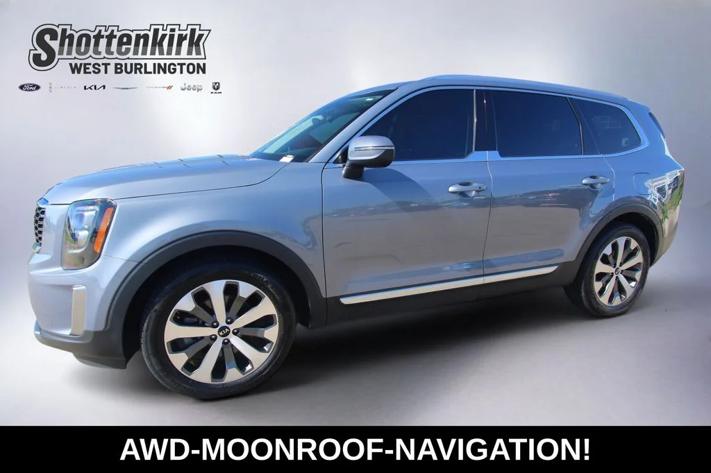 Used 2021 Everlasting Silver Kia EX image 1