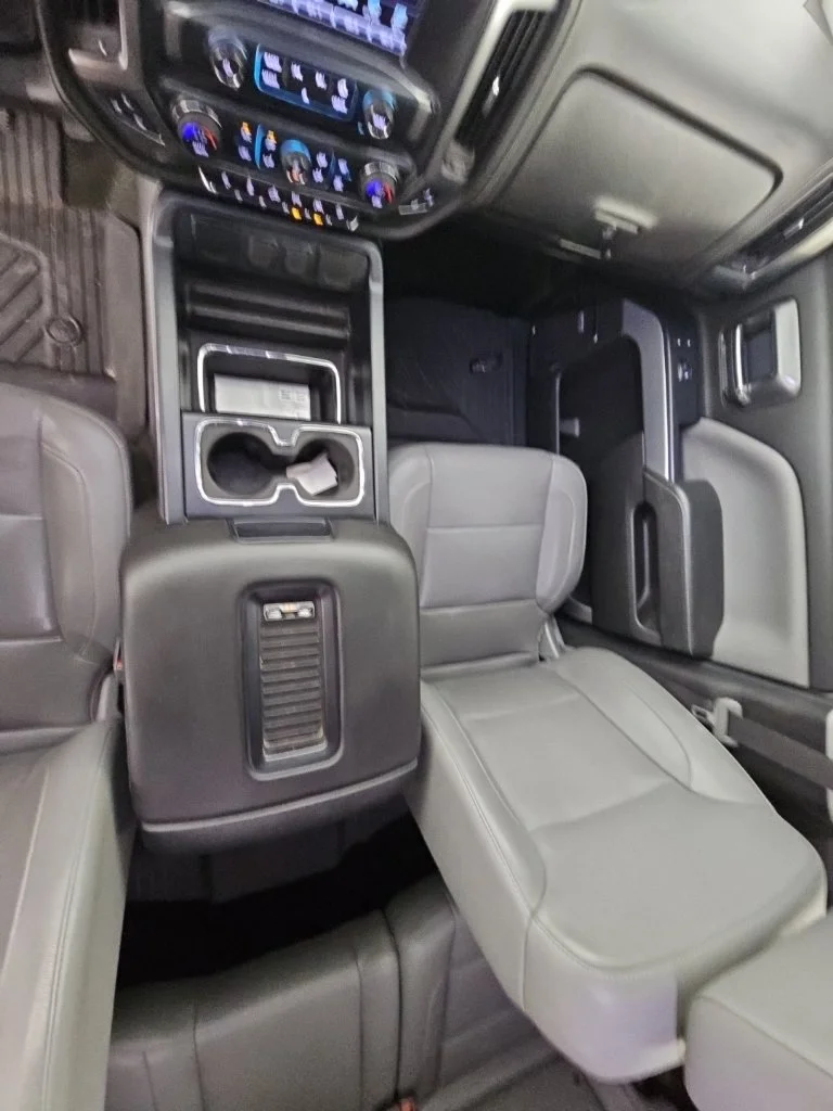 Used 2018 Blue Chevrolet LTZ image 29