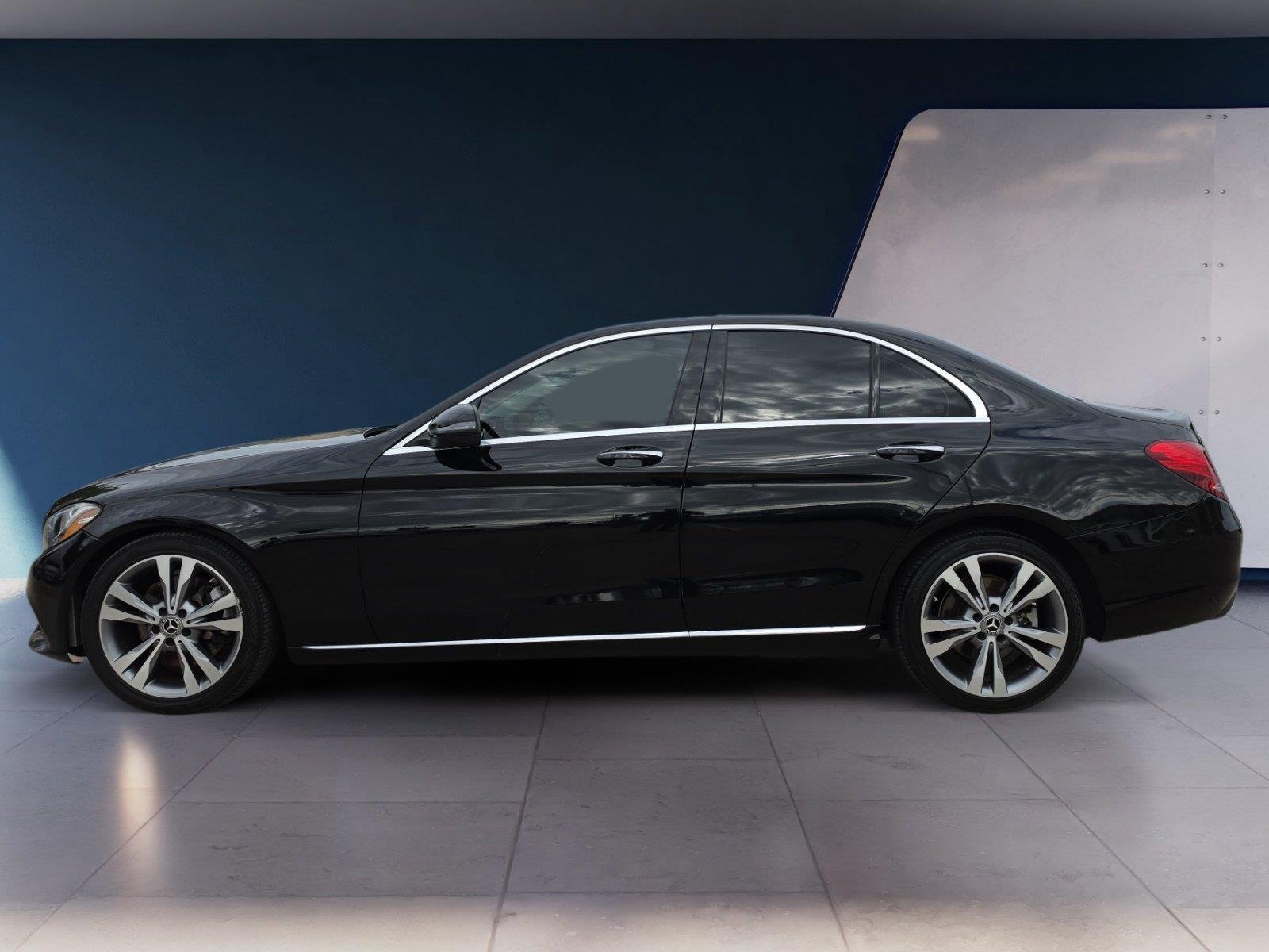 Used 2018 Mercedes-Benz C-Class Sedan C300 with VIN WDDWF4JB7JR419725 for sale in Laredo, TX
