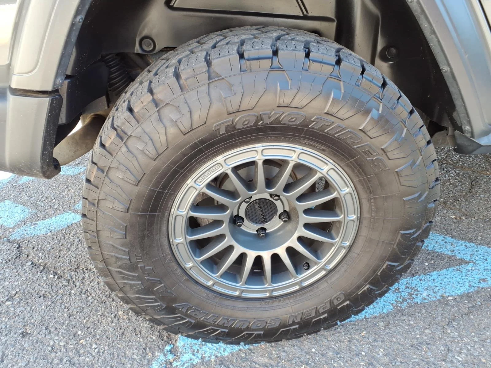 Used 2020 GRAY Jeep Sport S image 13