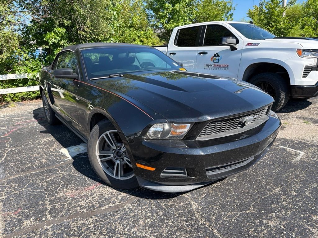Used 2012 Black Ford V6 Premium image 7