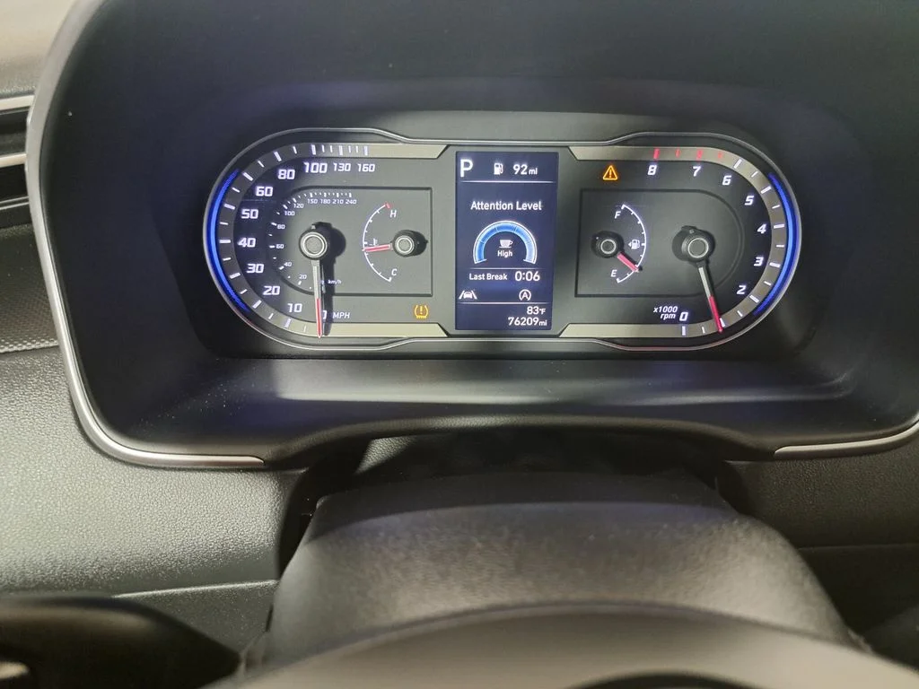 Used 2024 Gray Hyundai SEL image 12