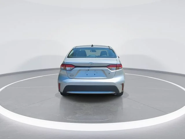 Used 2022 Silver Toyota L image 7