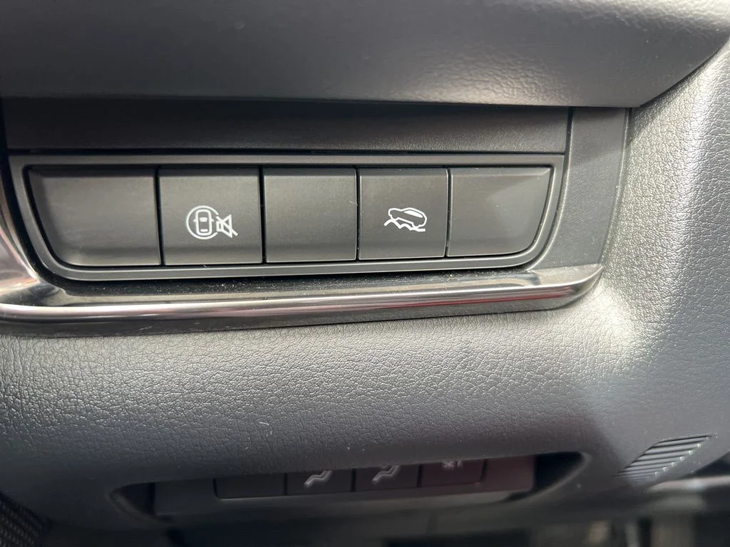 Used 2025 Gray Metallic Mazda 2.5 S Carbon Edition image 33