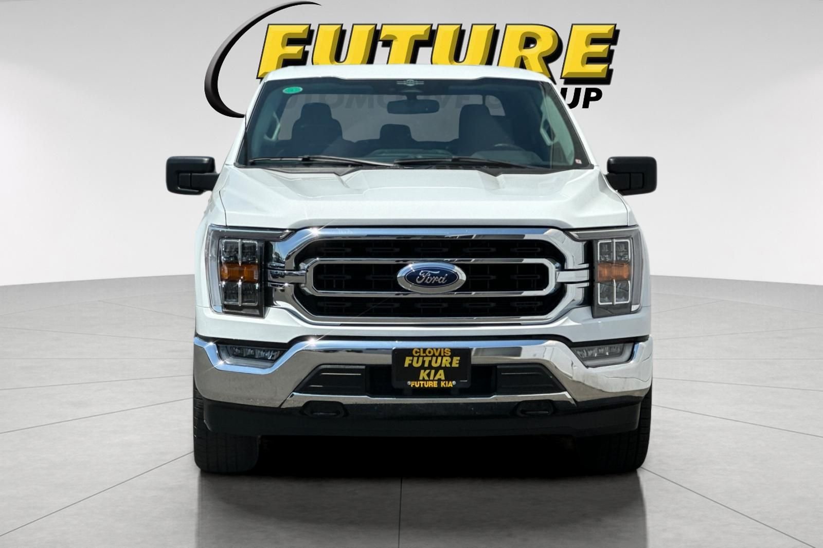 Used 2023 White Ford XLT image 9
