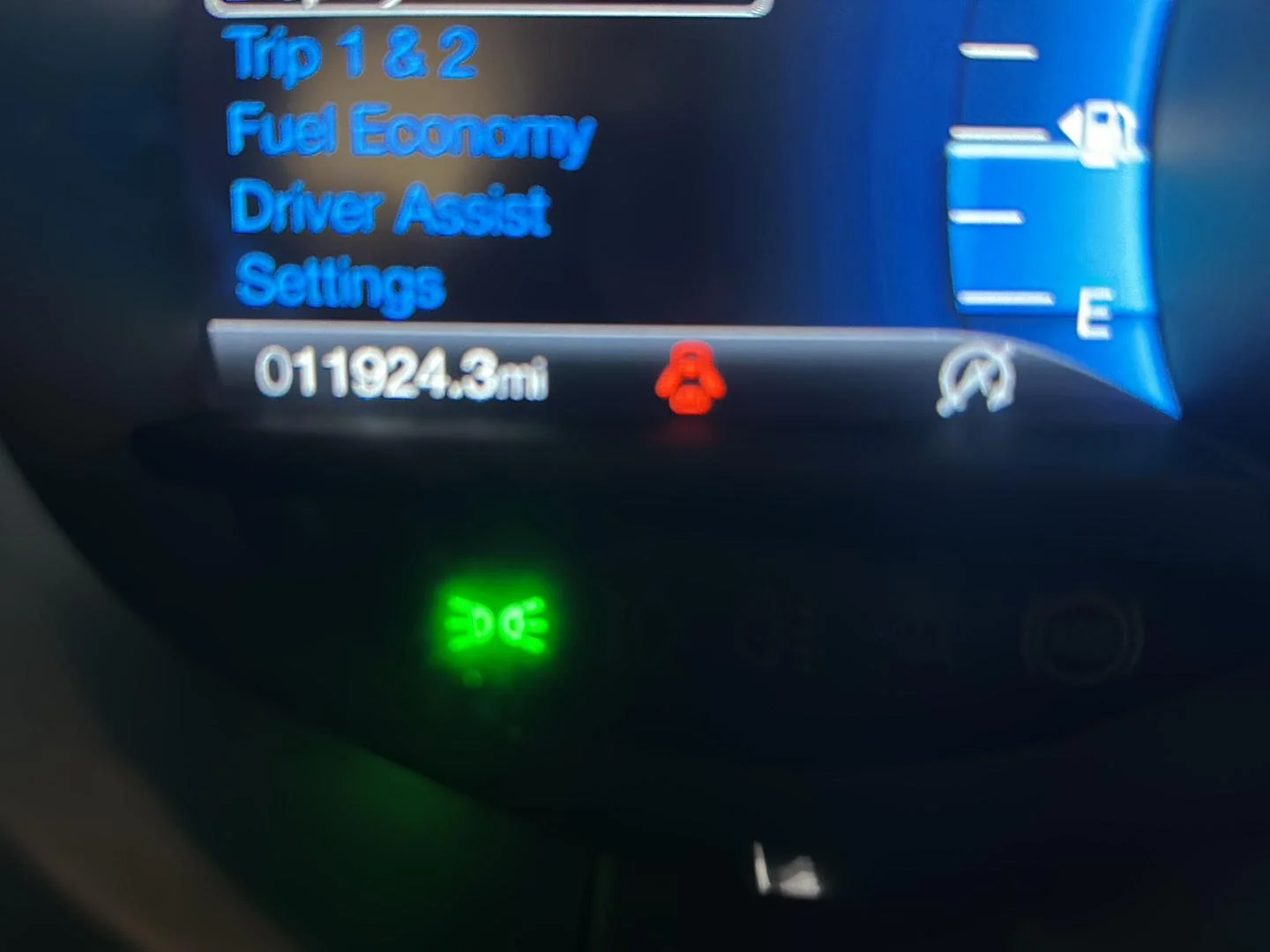 Used 2024 Carbonized Gray Ford SEL image 14