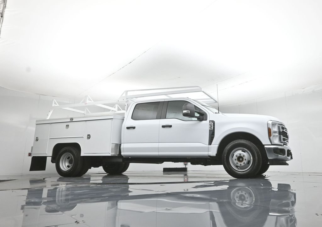 New 2026 Oxford White Ford XL image 55