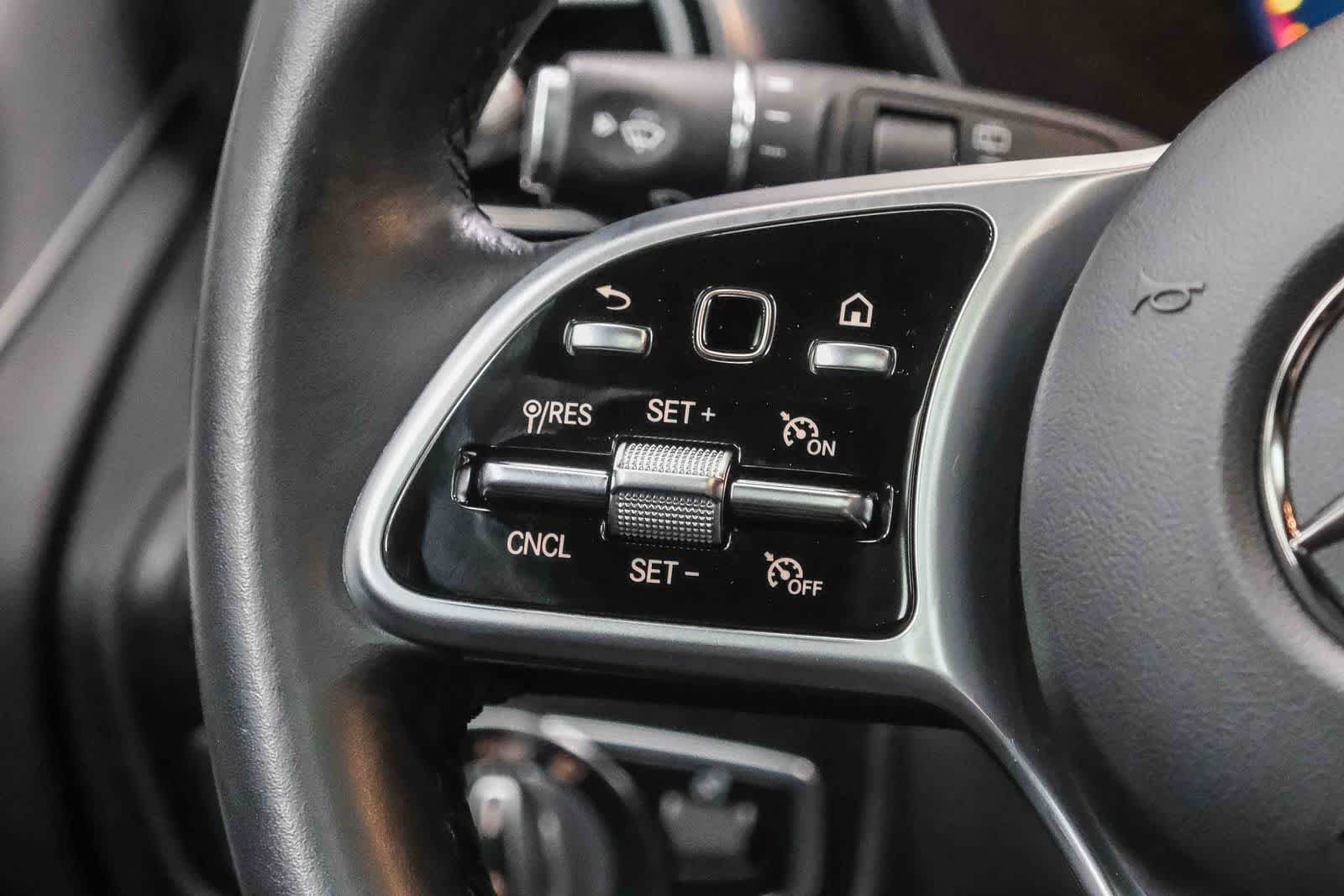 Certified Used 2022 Black Mercedes-Benz GLC 300 image 21