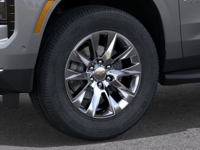 2026 Chevrolet Suburban Premier - Photo 9