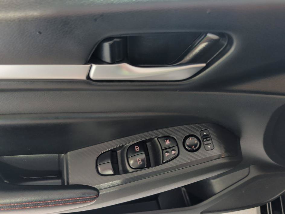 Used 2026 Super Black Nissan SR image 17