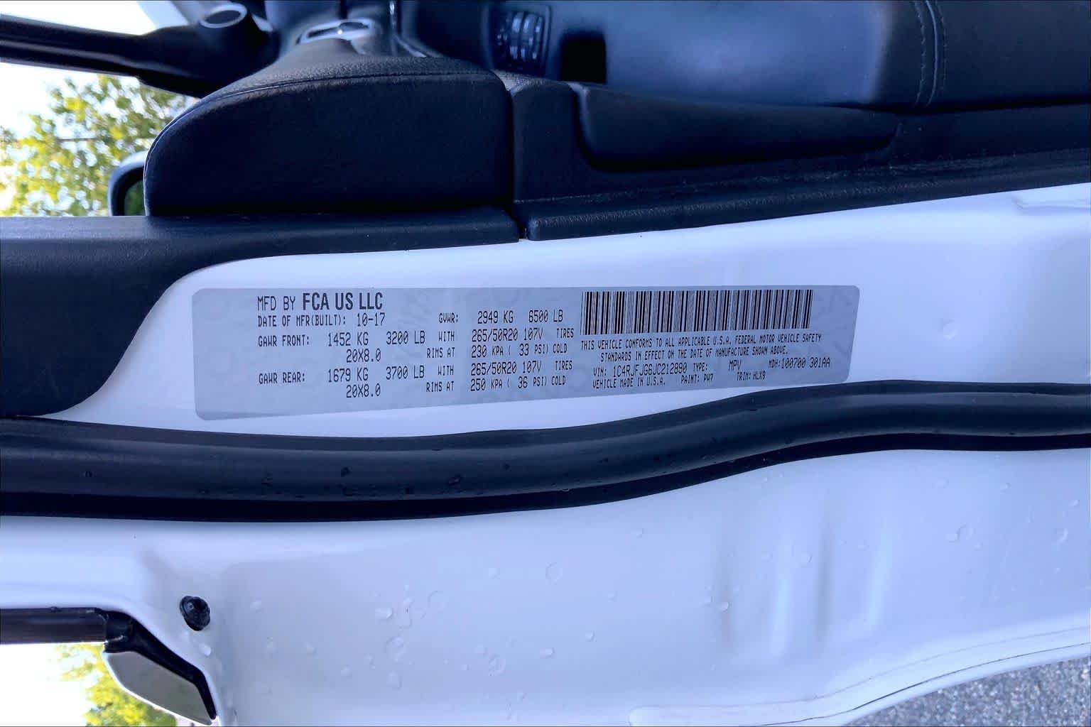 Used 2018 Bright White Clearcoat Jeep Summit image 34