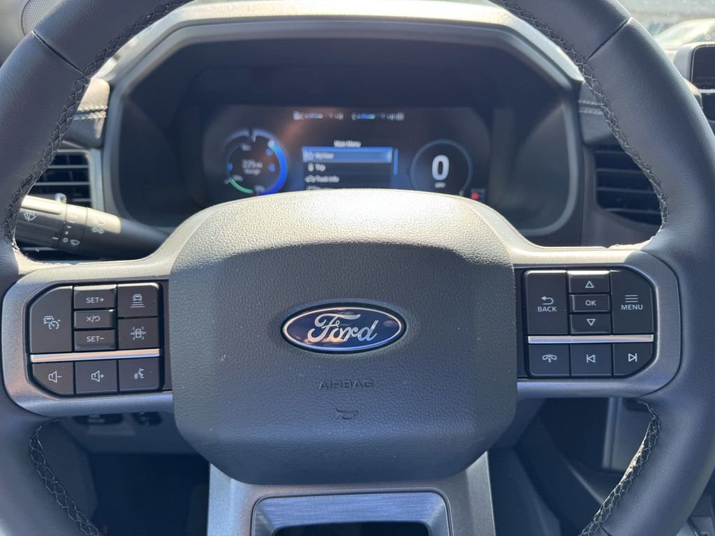 2025 Ford F-150 Lightning Flash - Photo 23
