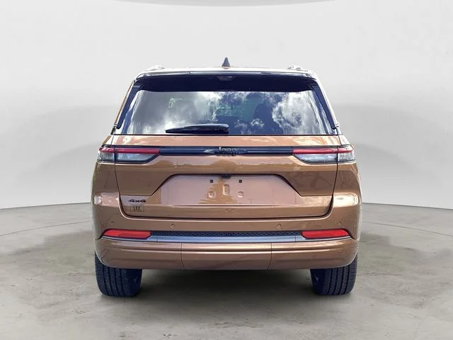 New 2026 Copper Shino Metallic Clearcoat Jeep LIMITED RESERVE 4X4 image 5