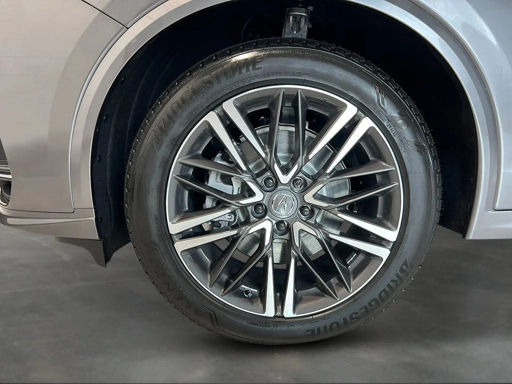 New 2026 Liquid Carbon Metallic Acura w/Advance Package image 12