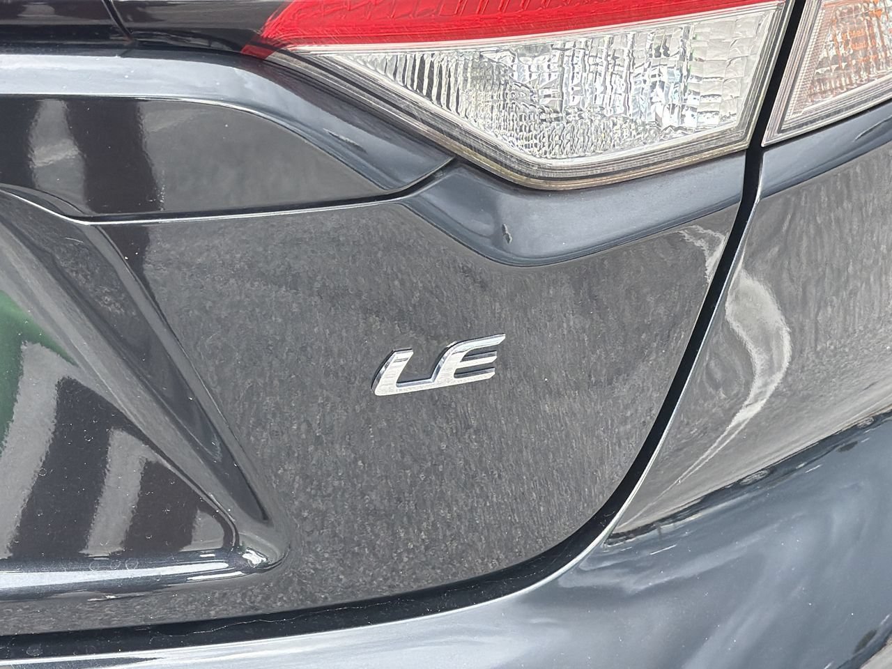 Used 2022 Black Sand Pearl Toyota LE image 9