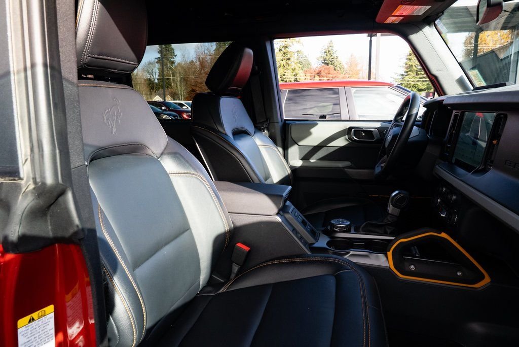 Used 2023 Hot Pepper Red Metallic Tinted Clearcoat Ford Badlands image 23