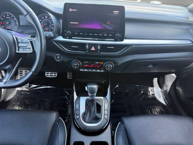 Certified Used 2022 White Kia GT-Line image 4