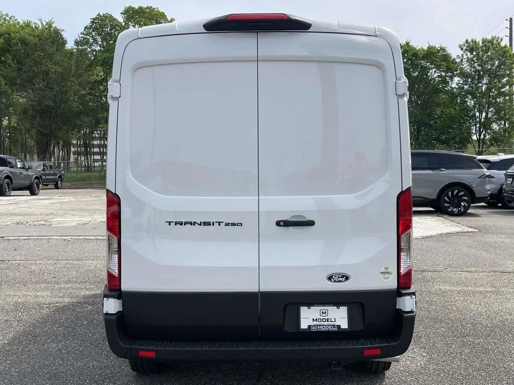 New 2026 White Ford Base image 4