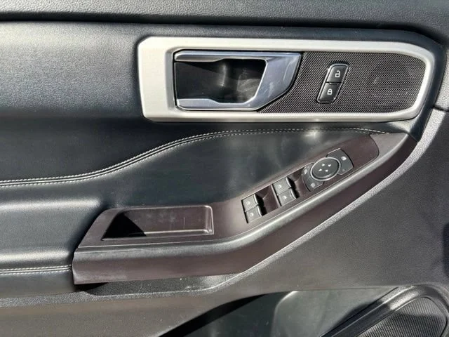 Used 2020 White Ford XLT image 11