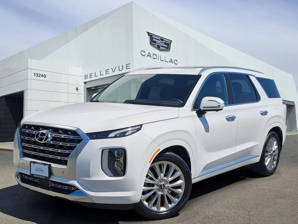 Used 2020 White Hyundai Limited image 1